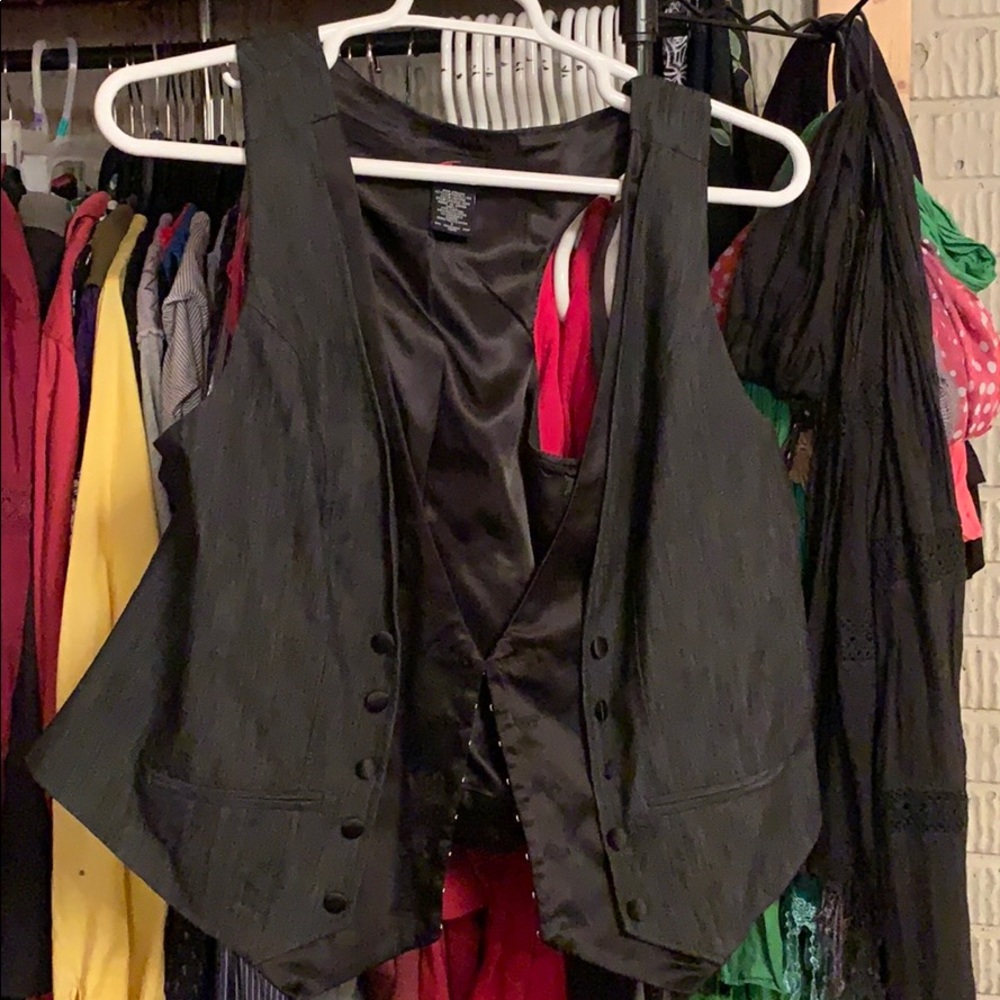 Torrid vest
